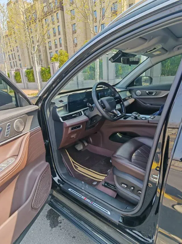 2024 Chery Tiggo 8 PRO 2.0T 254HP L4 7DCT,autocango,china used car exporter,china ev exporter,chinese used car exporter,chinese used ev exporter