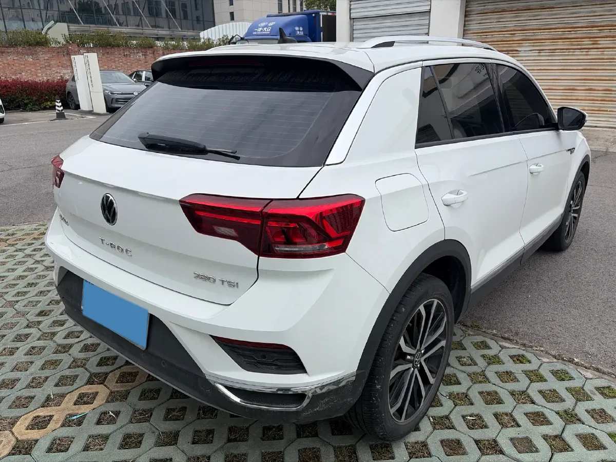 2022 Volkswagen T-Roc 1.4T 150HP L4 7DCT,autocango,china used car exporter,china ev exporter,chinese used car exporter,chinese used ev exporter