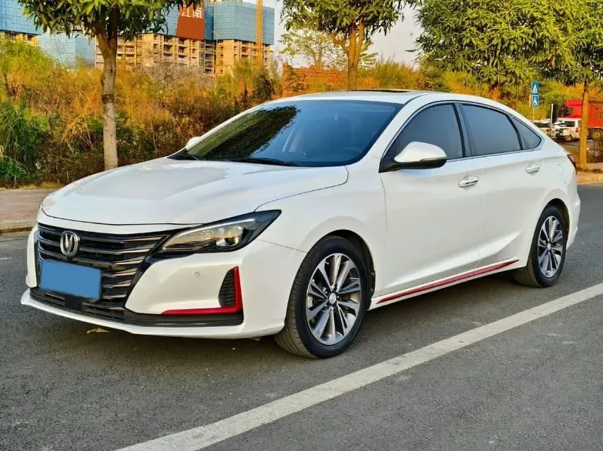 2021 ChangAn Raeton CC 1.5T 180HP L4 7DCT,autocango,china used car exporter,china ev exporter,chinese used car exporter,chinese used ev exporter