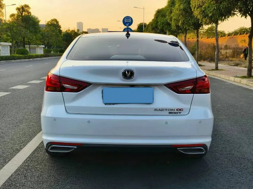 2021 ChangAn Raeton CC 1.5T 180HP L4 7DCT,autocango,china used car exporter,china ev exporter,chinese used car exporter,chinese used ev exporter