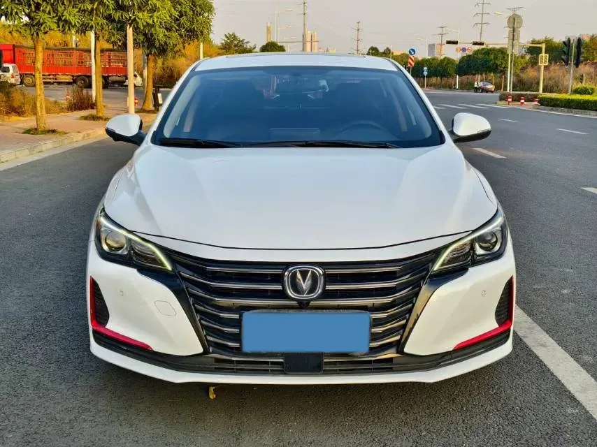 2021 ChangAn Raeton CC 1.5T 180HP L4 7DCT,autocango,china used car exporter,china ev exporter,chinese used car exporter,chinese used ev exporter