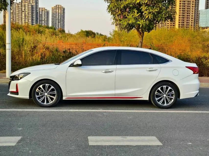 2021 ChangAn Raeton CC 1.5T 180HP L4 7DCT,autocango,china used car exporter,china ev exporter,chinese used car exporter,chinese used ev exporter