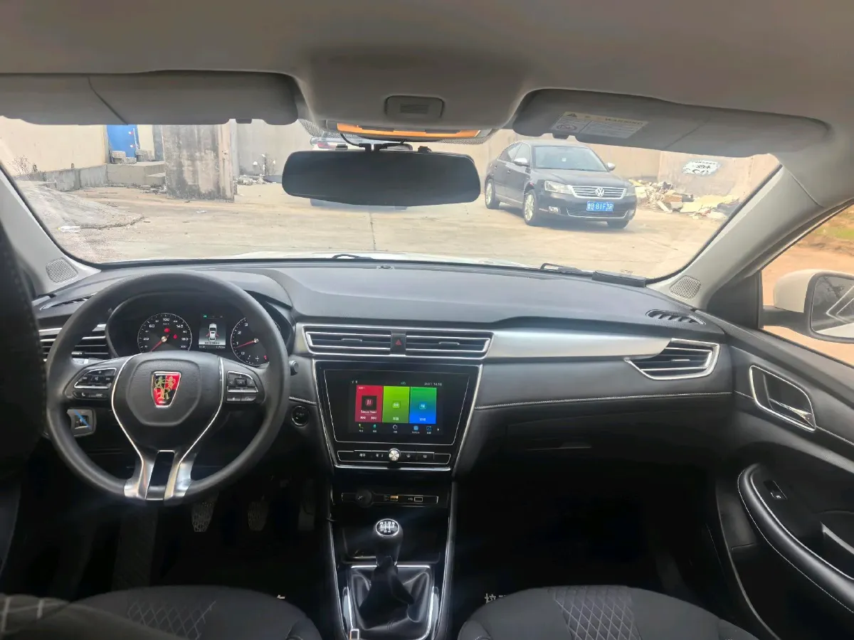 2019 Roewe i5 1.5L 120HP L4 5MT,autocango,china used car exporter,china ev exporter,chinese used car exporter,chinese used ev exporter