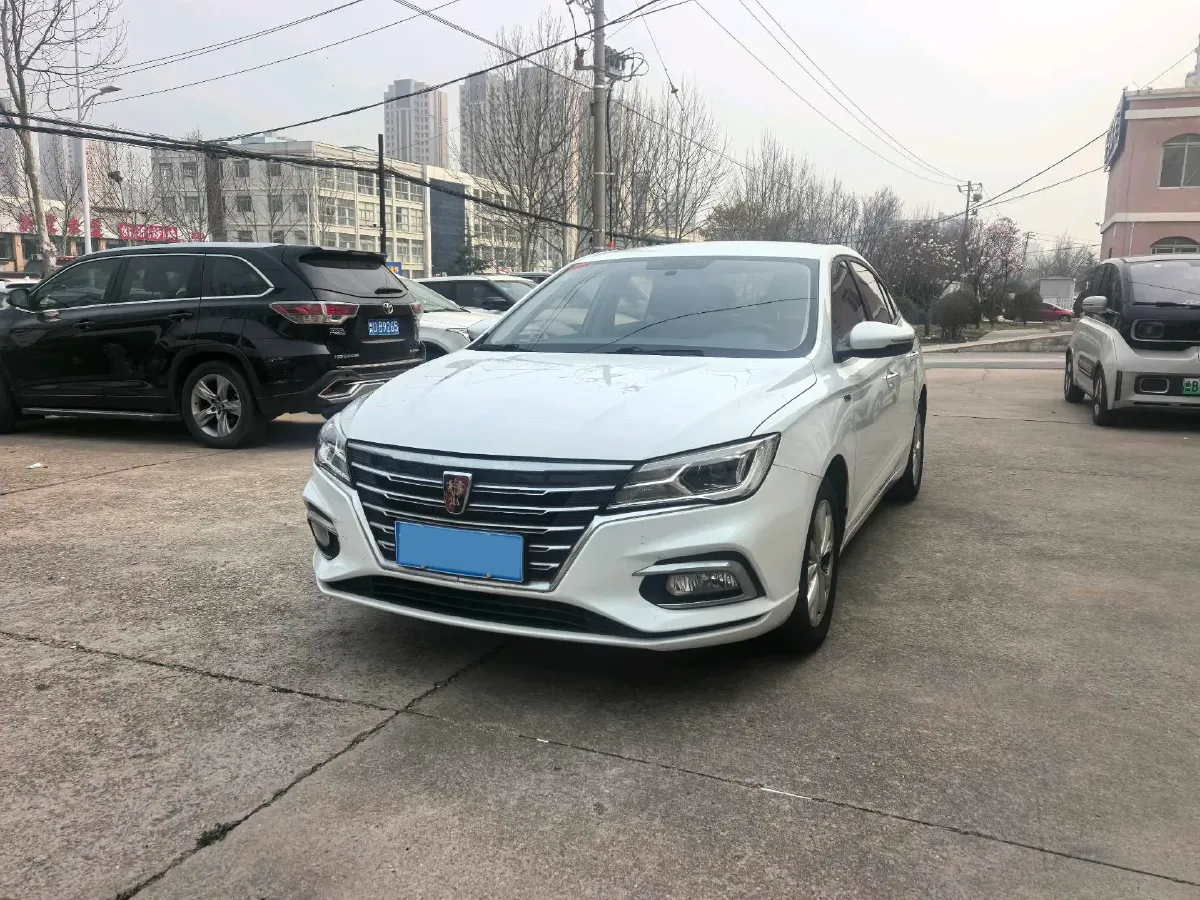 2019 Roewe i5 1.5L 120HP L4 5MT,autocango,china used car exporter,china ev exporter,chinese used car exporter,chinese used ev exporter