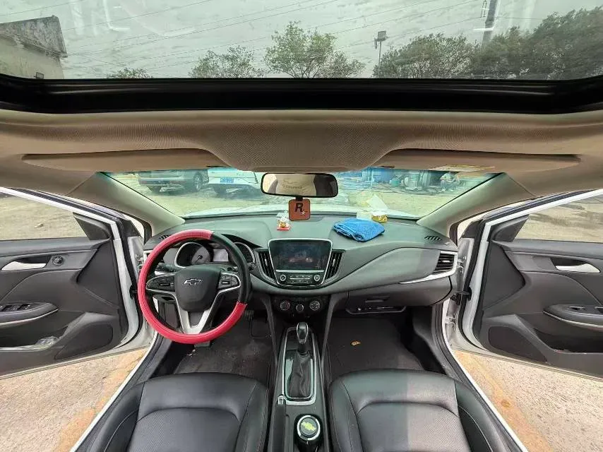 2020 Chevrolet Monza 1.0T 125HP L3 6DCT,autocango,china used car exporter,china ev exporter,chinese used car exporter,chinese used ev exporter