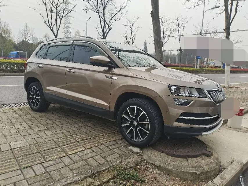 2021 Skoda Karoq 1.4T 150HP L4 7DCT,autocango,china used car exporter,china ev exporter,chinese used car exporter,chinese used ev exporter