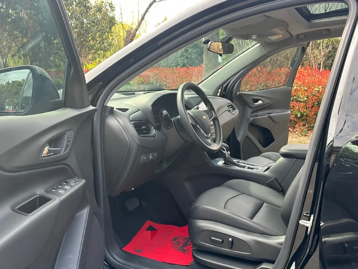 2021 Chevrolet Equinox 1.5T 169HP L4 6AT,autocango,china used car exporter,china ev exporter,chinese used car exporter,chinese used ev exporter