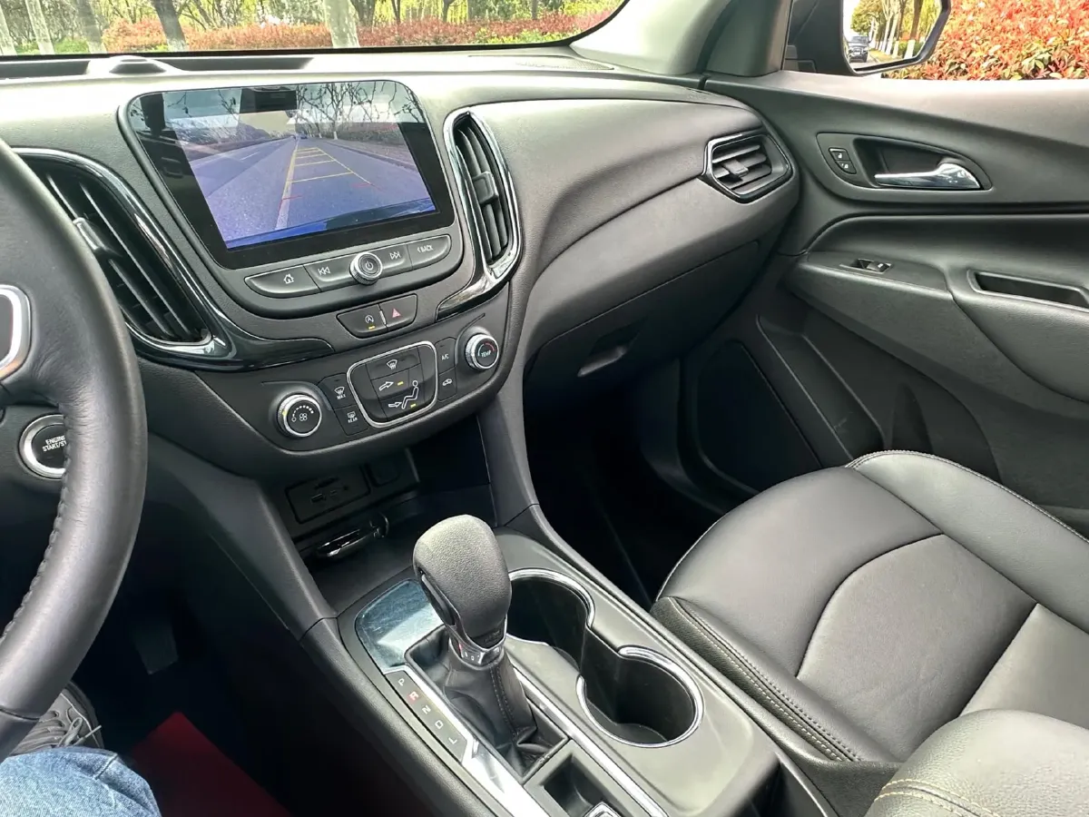 2021 Chevrolet Equinox 1.5T 169HP L4 6AT,autocango,china used car exporter,china ev exporter,chinese used car exporter,chinese used ev exporter