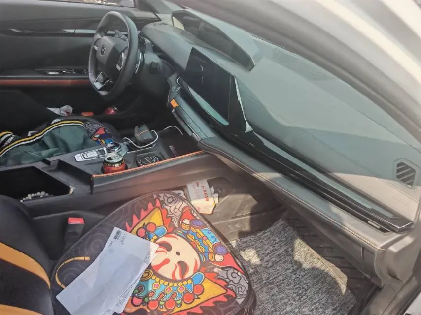 2023 ChangAn UNI-V 1.5T 188HP L4 7DCT,autocango,china used car exporter,china ev exporter,chinese used car exporter,chinese used ev exporter