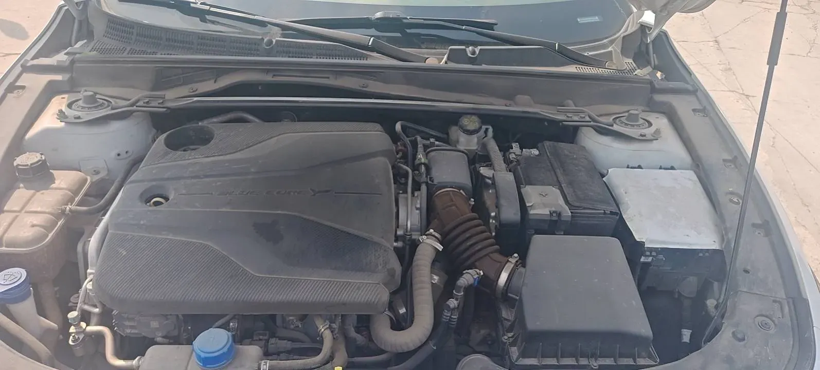 2023 ChangAn UNI-V 1.5T 188HP L4 7DCT,autocango,china used car exporter,china ev exporter,chinese used car exporter,chinese used ev exporter