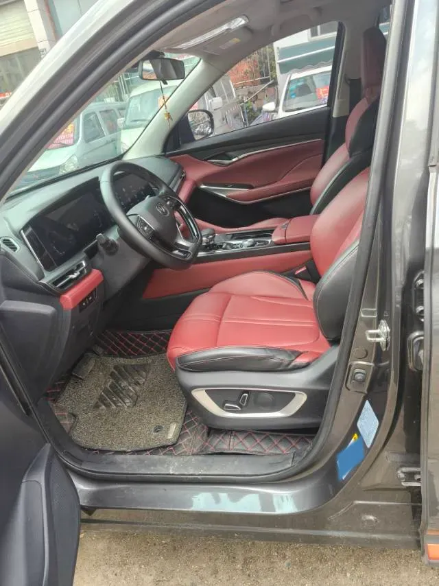 2021 ChangAn CS75 Plus 2.0T 233HP L4 8AT,autocango,china used car exporter,china ev exporter,chinese used car exporter,chinese used ev exporter