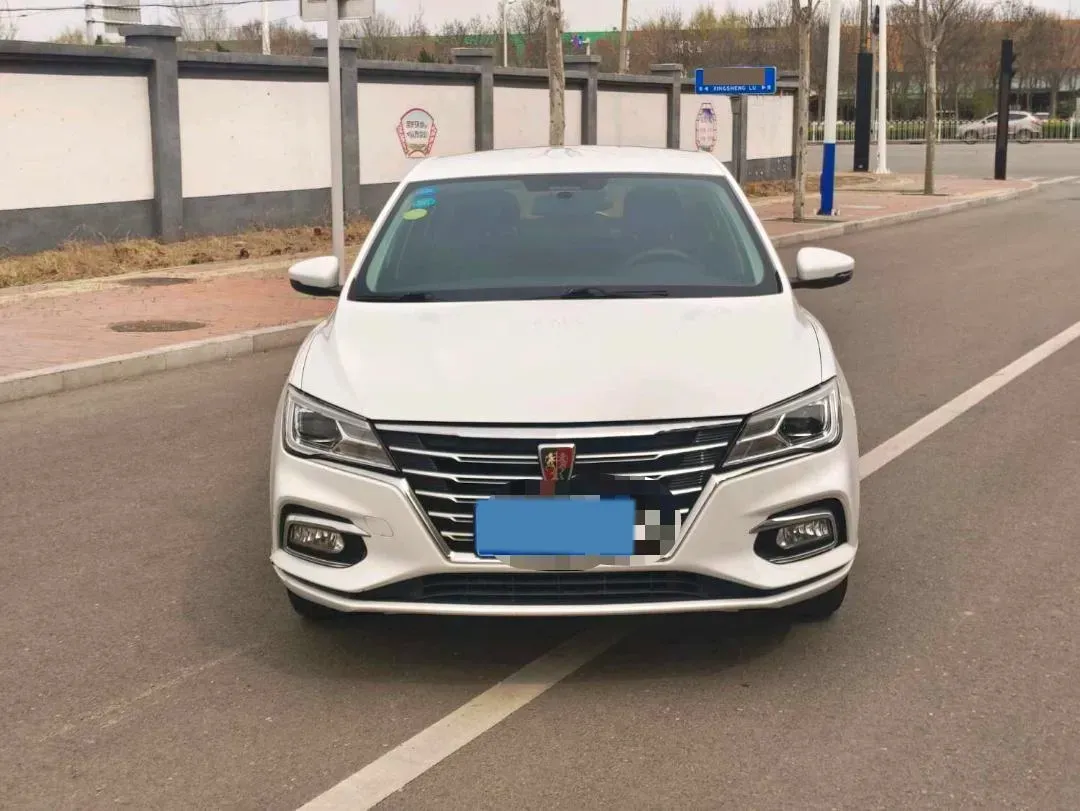 2019 Roewe i5 1.5L 120HP L4 5MT,autocango,china used car exporter,china ev exporter,chinese used car exporter,chinese used ev exporter