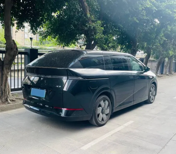 2024 Xpeng X9 BEV 101.5KWH,autocango,china used car exporter,china ev exporter,chinese used car exporter,chinese used ev exporter