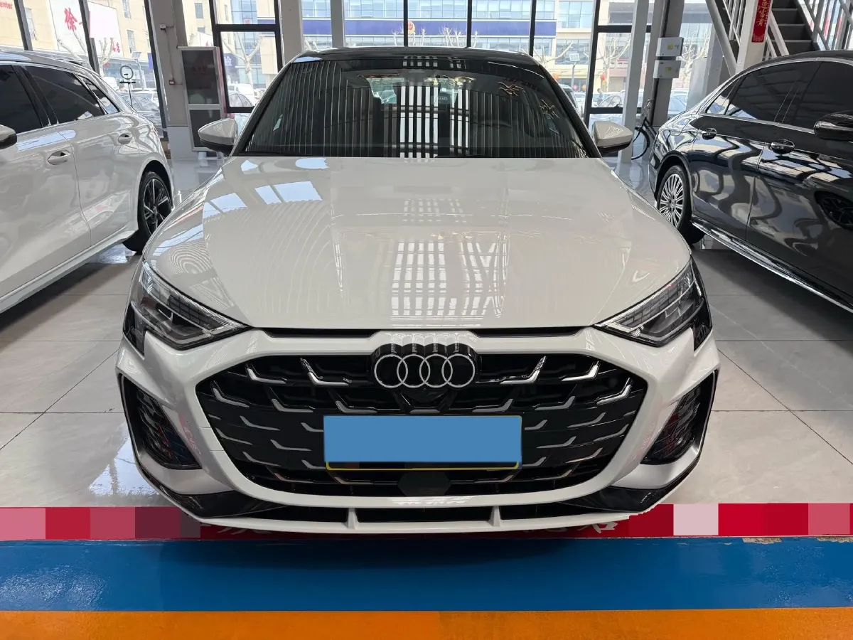 2025 Audi A3 1.5T 160HP L4 7DCT,autocango,china used car exporter,china ev exporter,chinese used car exporter,chinese used ev exporter