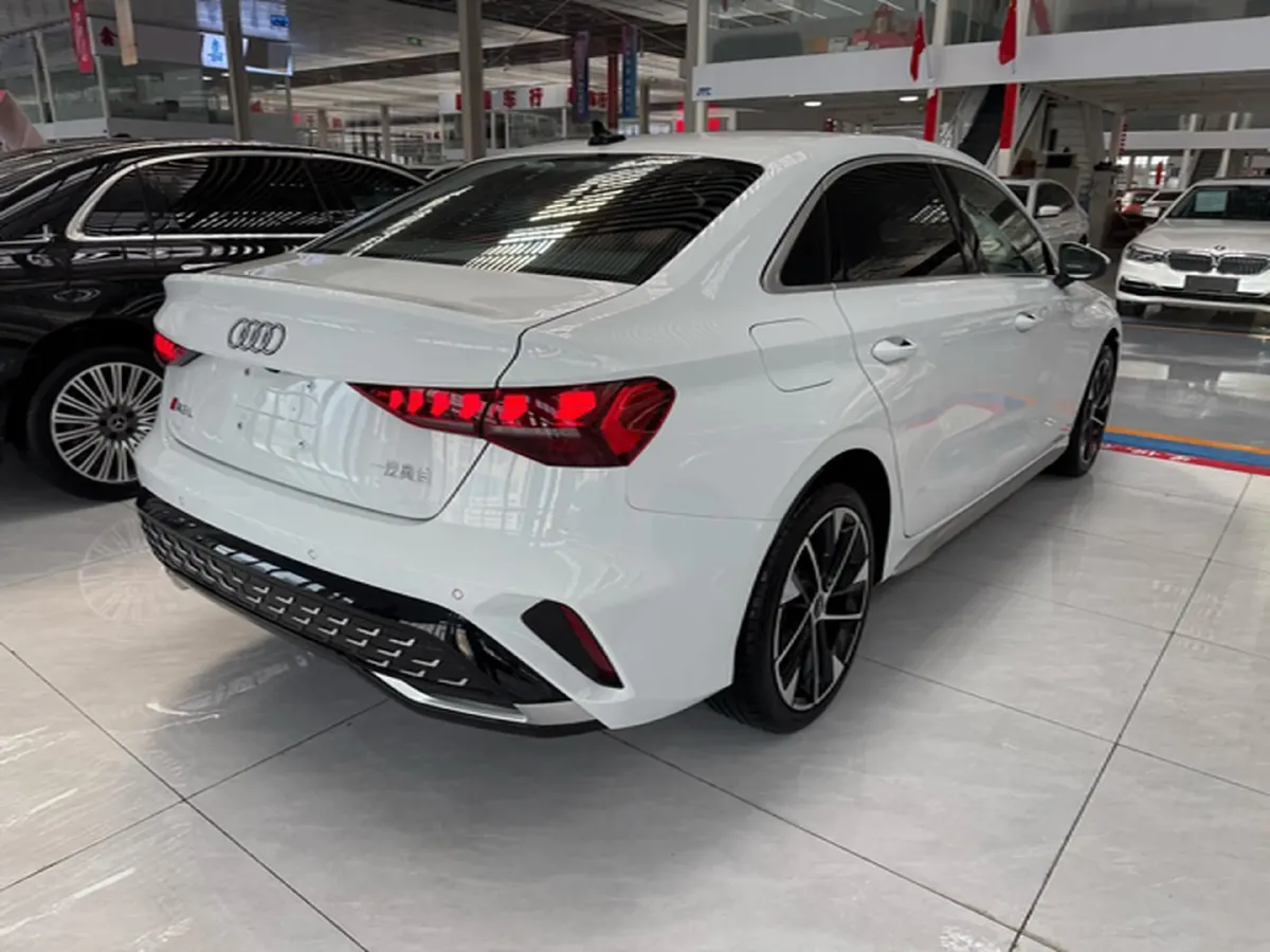 2025 Audi A3 1.5T 160HP L4 7DCT,autocango,china used car exporter,china ev exporter,chinese used car exporter,chinese used ev exporter