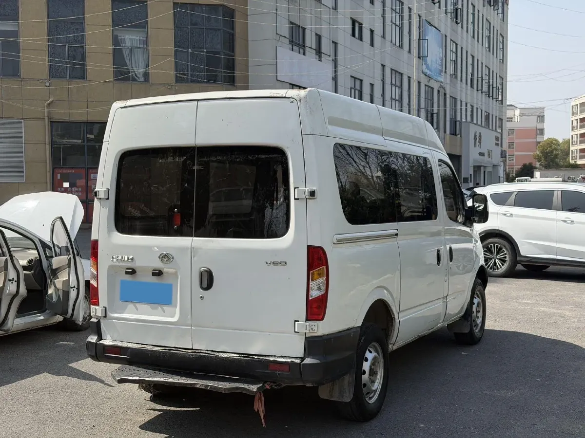 2020 MAXUS XinTu V80 2.5T 136HP L4 6MT,autocango,china used car exporter,china ev exporter,chinese used car exporter,chinese used ev exporter