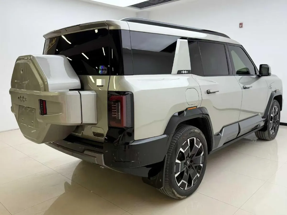 2025 FangChengBao Bao 8 2.0T 245HP L4 E-CVT PHEV 36.8KWH,autocango,china used car exporter,china ev exporter,chinese used car exporter,chinese used ev exporter