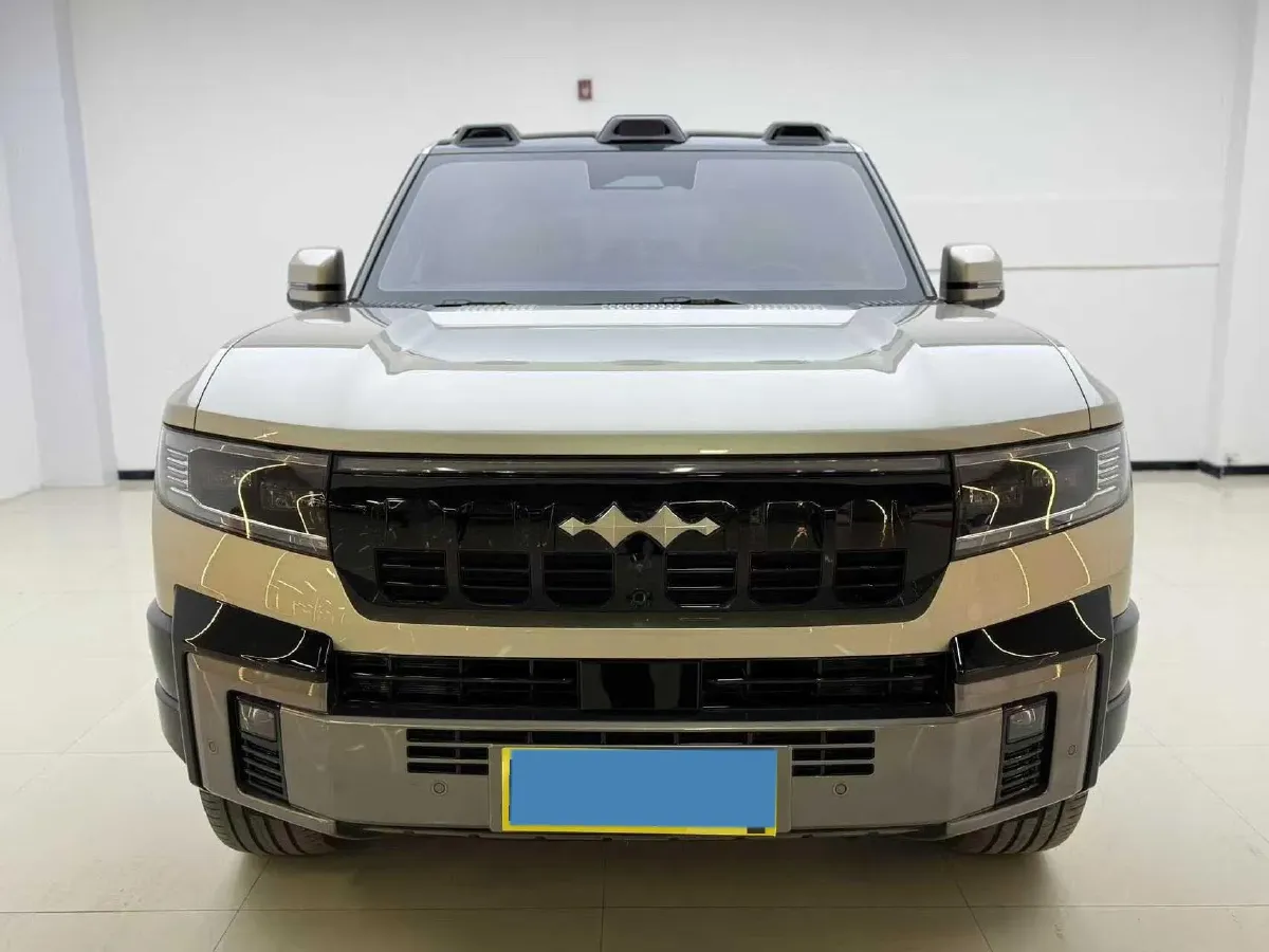 2025 FangChengBao Bao 8 2.0T 245HP L4 E-CVT PHEV 36.8KWH,autocango,china used car exporter,china ev exporter,chinese used car exporter,chinese used ev exporter