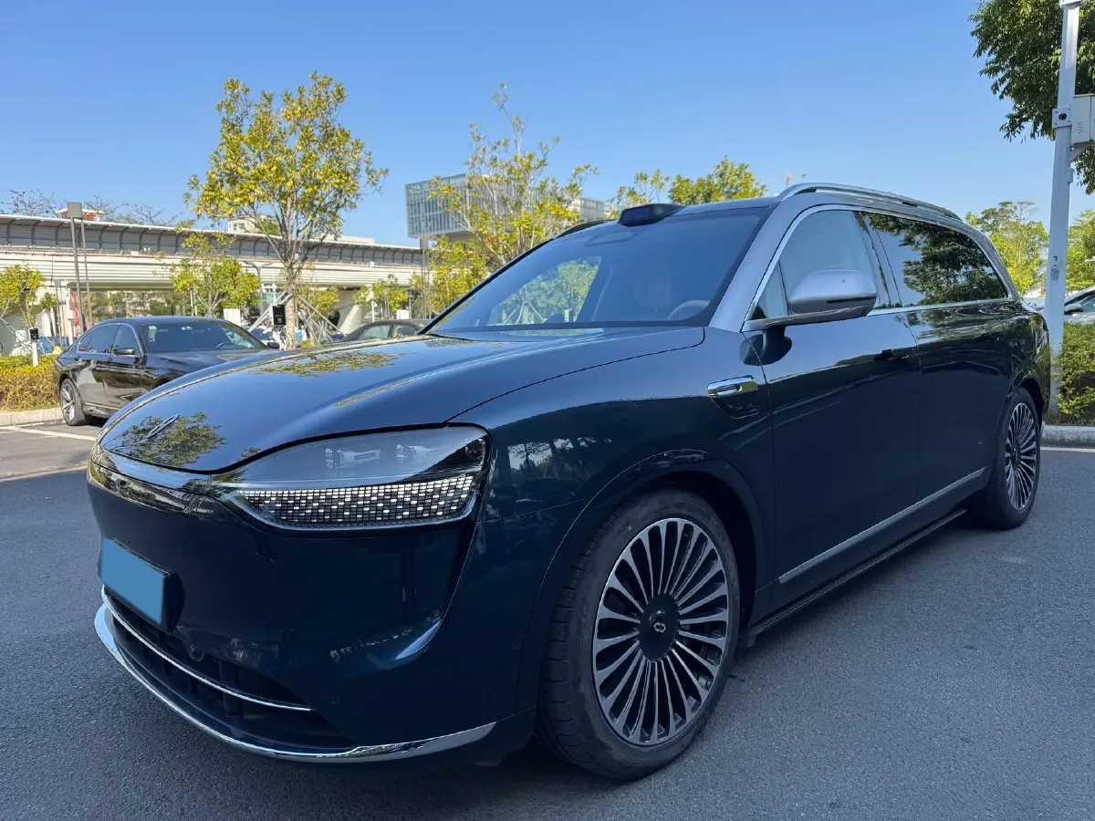 2025 AITO AITO M9 REEV 160HP REEV 52KWH,autocango,china used car exporter,china ev exporter,chinese used car exporter,chinese used ev exporter