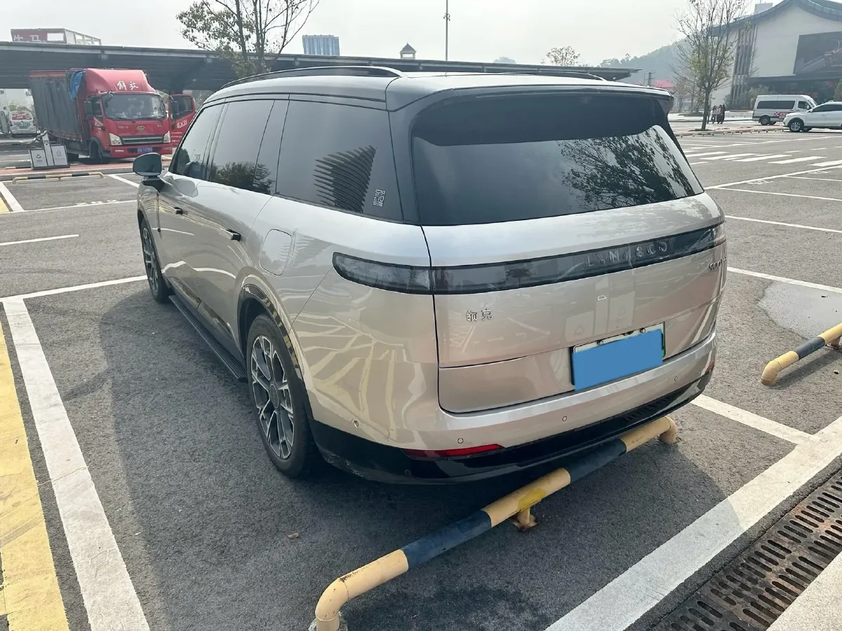 2025 LYNK&CO 900 1.5T 190HP L4 3DHT PHEV 43.3KWH,autocango,china used car exporter,china ev exporter,chinese used car exporter,chinese used ev exporter