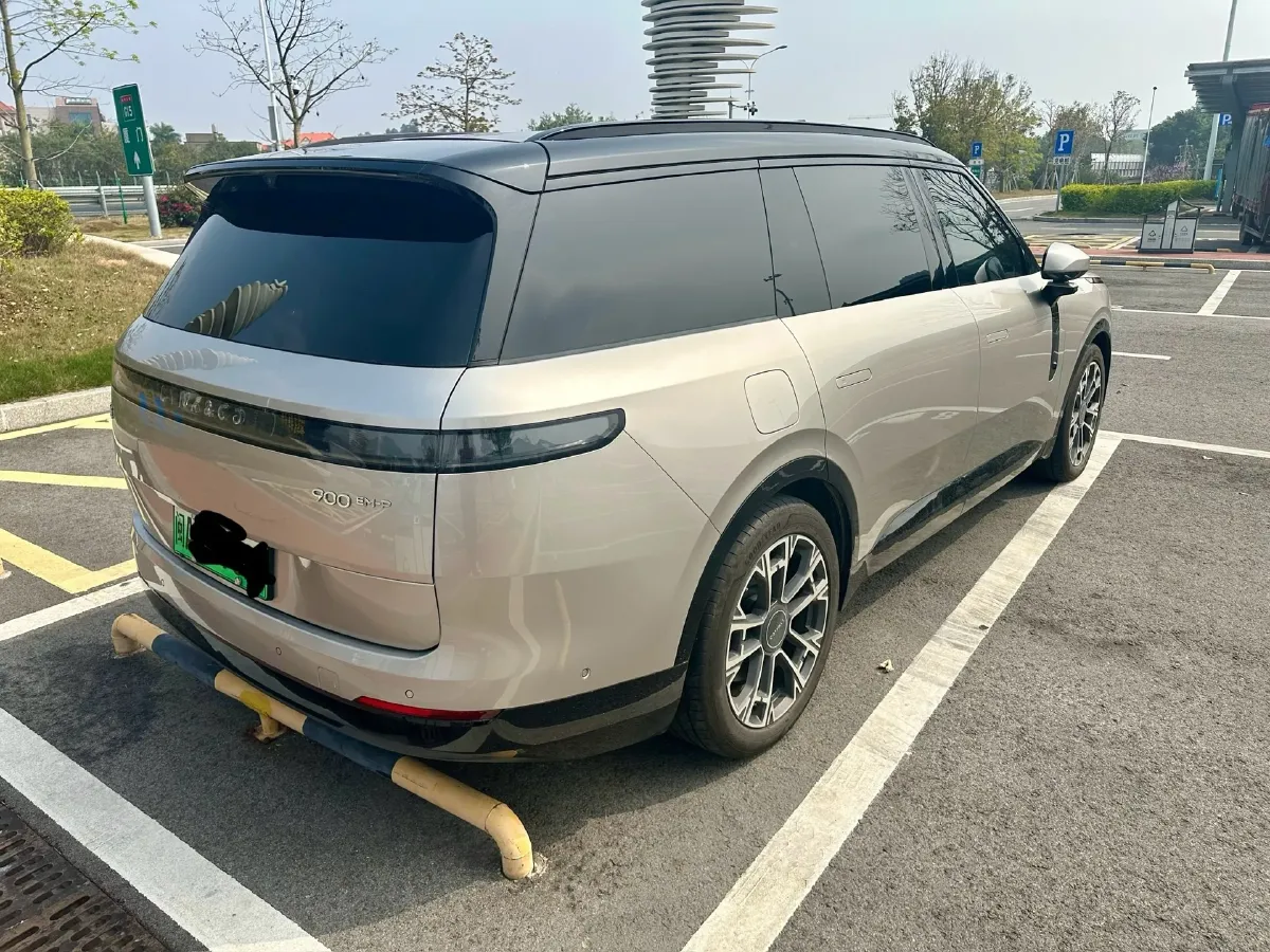 2025 LYNK&CO 900 1.5T 190HP L4 3DHT PHEV 43.3KWH,autocango,china used car exporter,china ev exporter,chinese used car exporter,chinese used ev exporter