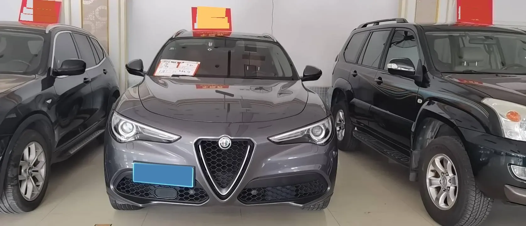 2017 Alfa Romeo Stelvio 2.0T 280HP L4 8AT,autocango,china used car exporter,china ev exporter,chinese used car exporter,chinese used ev exporter