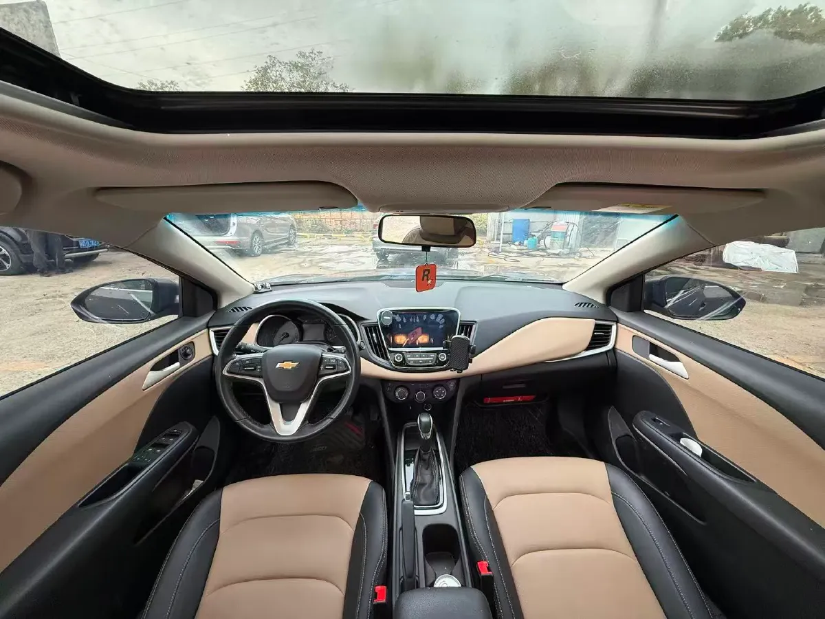 2022 Chevrolet Monza 1.5L 113HP L4 6AT,autocango,china used car exporter,china ev exporter,chinese used car exporter,chinese used ev exporter