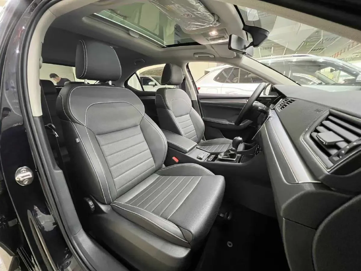 2024 Skoda Superb 1.4T 150HP L4 7DCT,autocango,china used car exporter,china ev exporter,chinese used car exporter,chinese used ev exporter