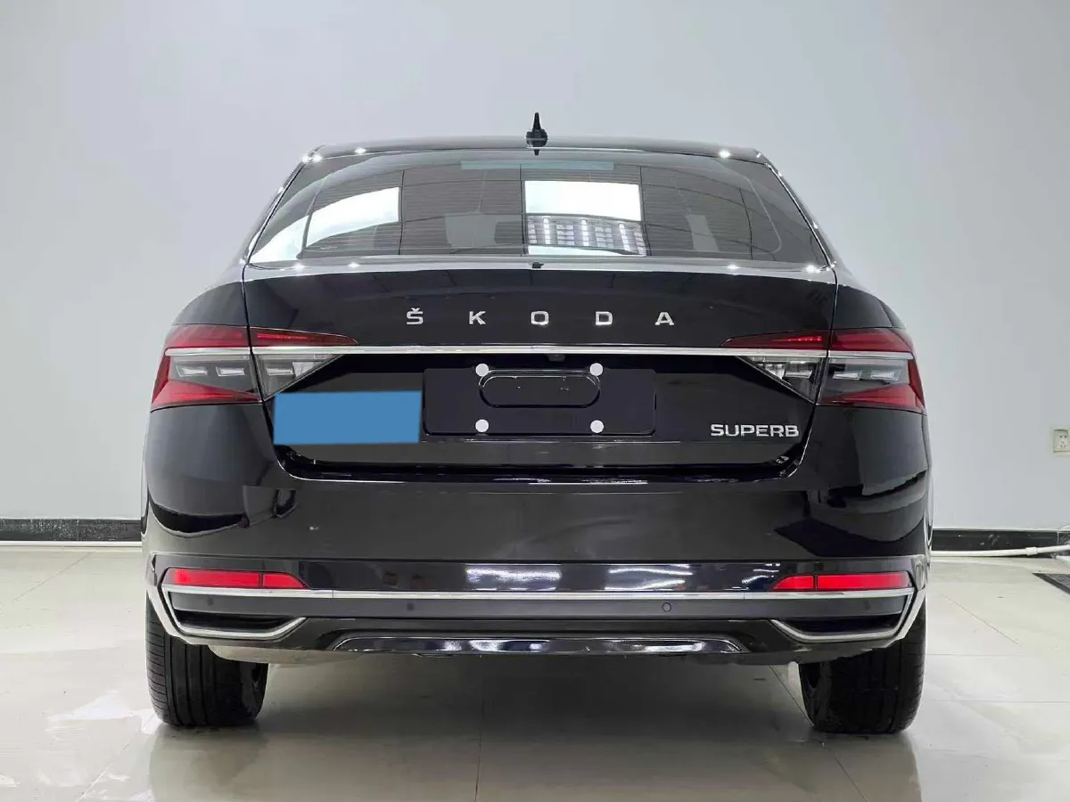 2024 Skoda Superb 1.4T 150HP L4 7DCT,autocango,china used car exporter,china ev exporter,chinese used car exporter,chinese used ev exporter