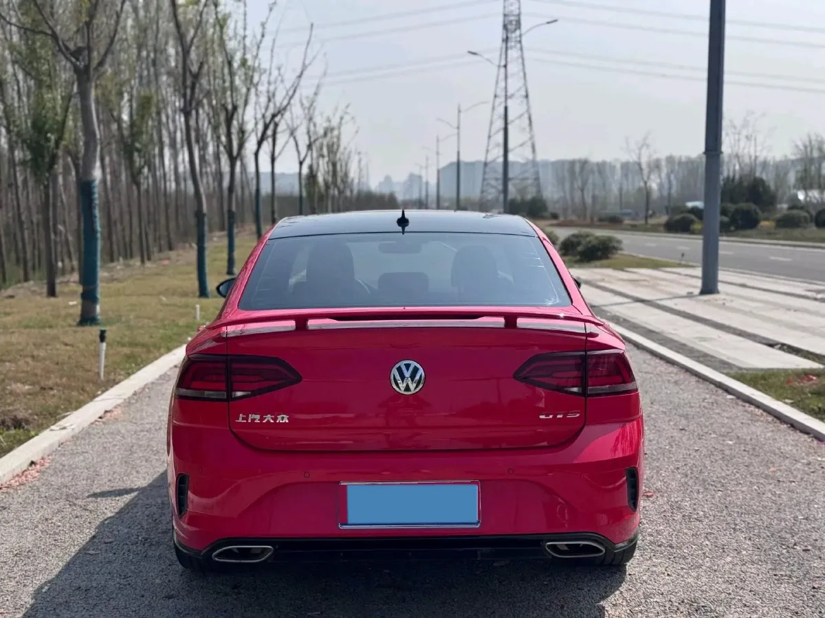 2017 Volkswagen Lamando 2.0T 220HP L4 7DCT,autocango,china used car exporter,china ev exporter,chinese used car exporter,chinese used ev exporter