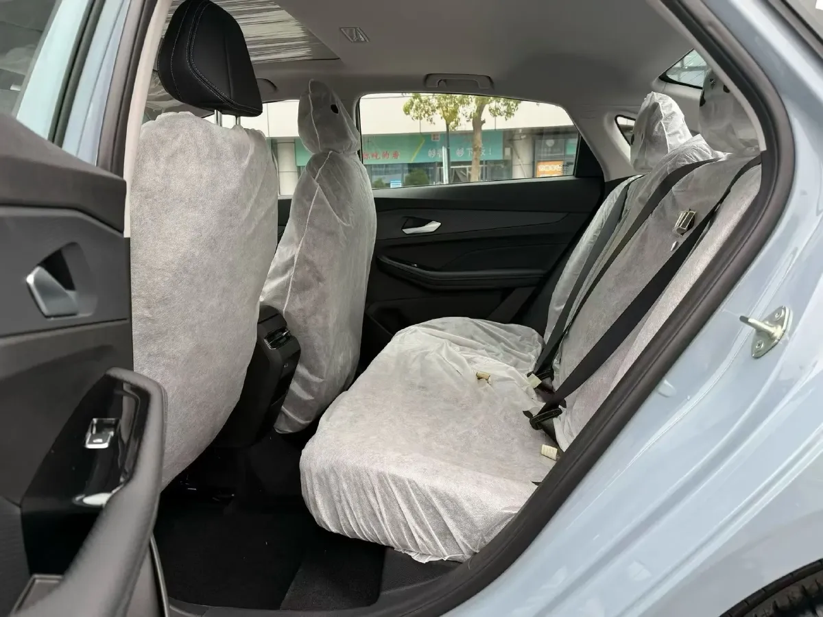 2024 Geely Binray 1.5T 181HP L4 7DCT,autocango,china used car exporter,china ev exporter,chinese used car exporter,chinese used ev exporter