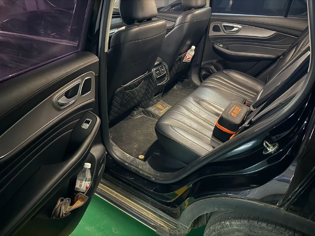 2019 Roewe RX5 MAX 1.5T 173HP L4 6AT,autocango,china used car exporter,china ev exporter,chinese used car exporter,chinese used ev exporter