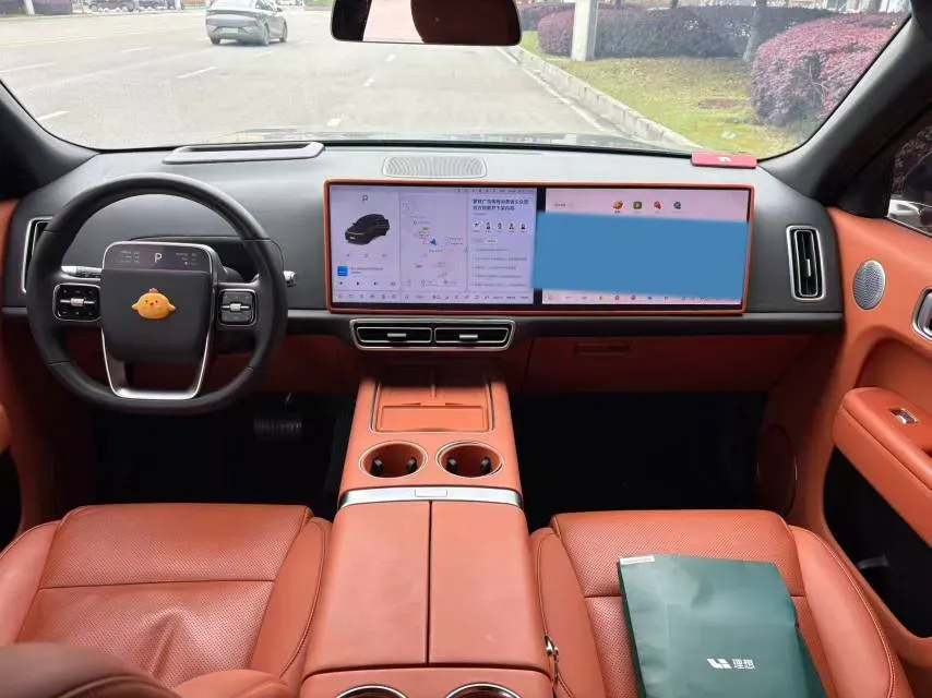 2025 Li L8 Range Extended 154HP REEV,autocango,china used car exporter,china ev exporter,chinese used car exporter,chinese used ev exporter