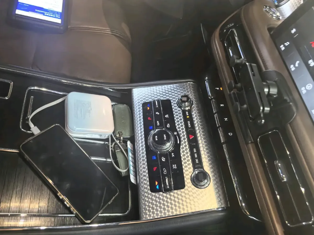 2020 Lincoln Aviator 3.0T 355HP V6 10AT PHEV 13.5KWH,autocango,china used car exporter,china ev exporter,chinese used car exporter,chinese used ev exporter