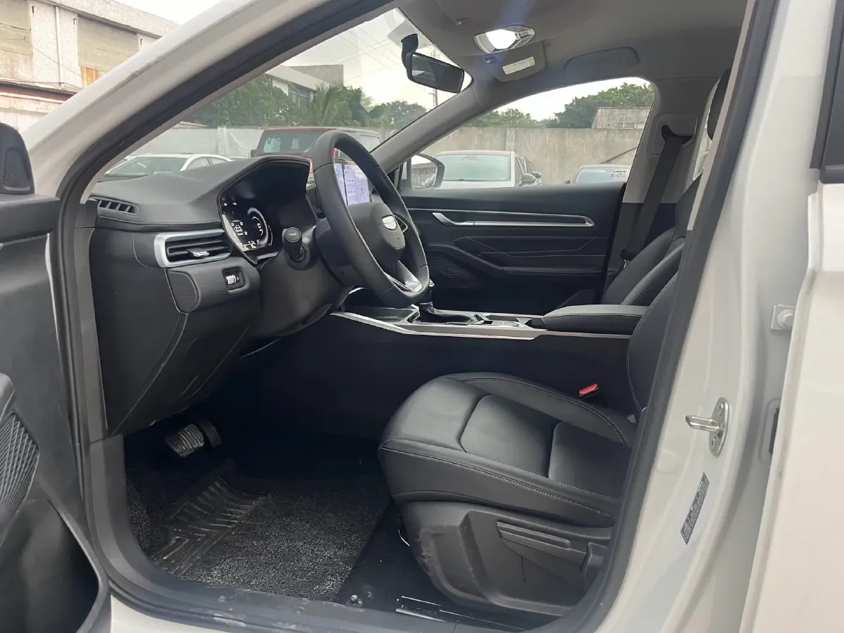 2025 Geely Emgrand 1.5L 127HP L4 CVT,autocango,china used car exporter,china ev exporter,chinese used car exporter,chinese used ev exporter