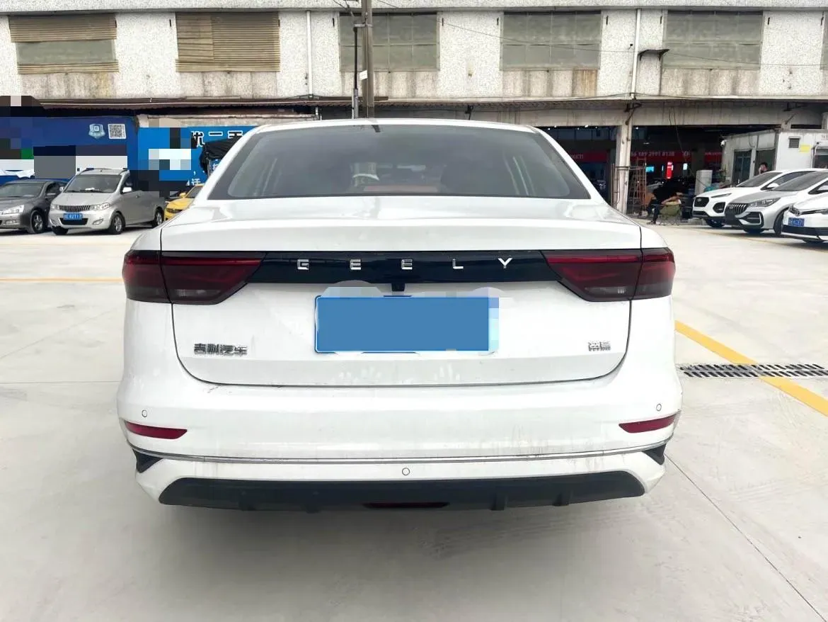 2025 Geely Emgrand 1.5L 127HP L4 CVT,autocango,china used car exporter,china ev exporter,chinese used car exporter,chinese used ev exporter