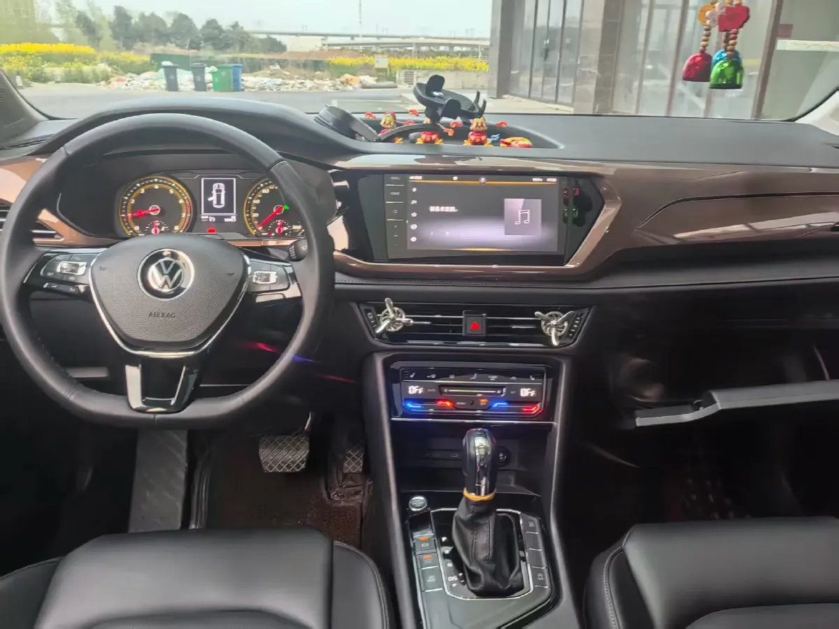 2021 Volkswagen Tharu 1.4T 150HP L4 7DCT,autocango,china used car exporter,china ev exporter,chinese used car exporter,chinese used ev exporter