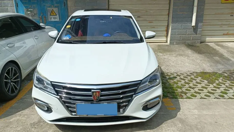 2019 Roewe i5 1.5T 169HP L4 7DCT,autocango,china used car exporter,china ev exporter,chinese used car exporter,chinese used ev exporter