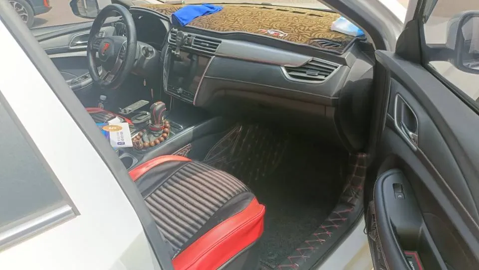 2019 Roewe i5 1.5T 169HP L4 7DCT,autocango,china used car exporter,china ev exporter,chinese used car exporter,chinese used ev exporter