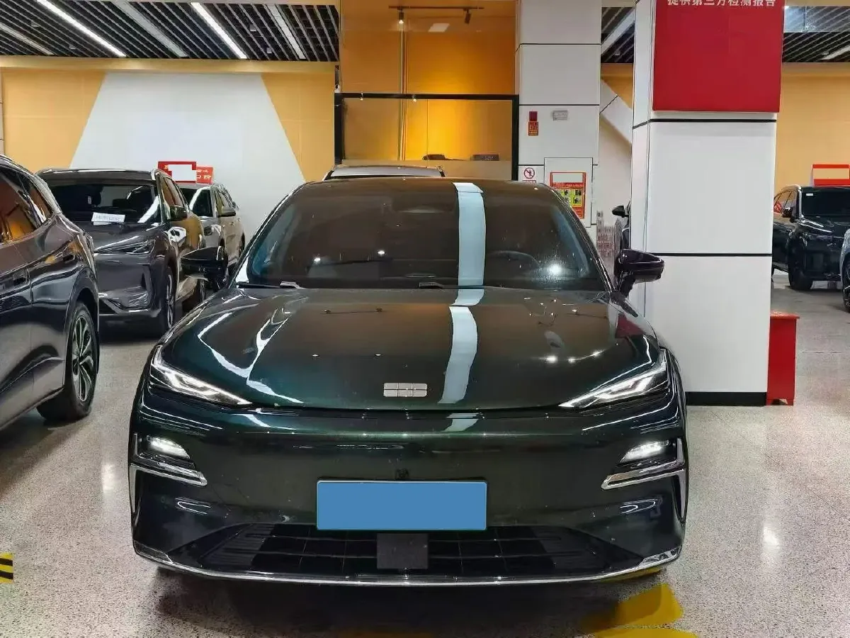 2025 Geely Galaxy Starshine 8 1.5L 112HP L4 1DHT PHEV,autocango,china used car exporter,china ev exporter,chinese used car exporter,chinese used ev exporter