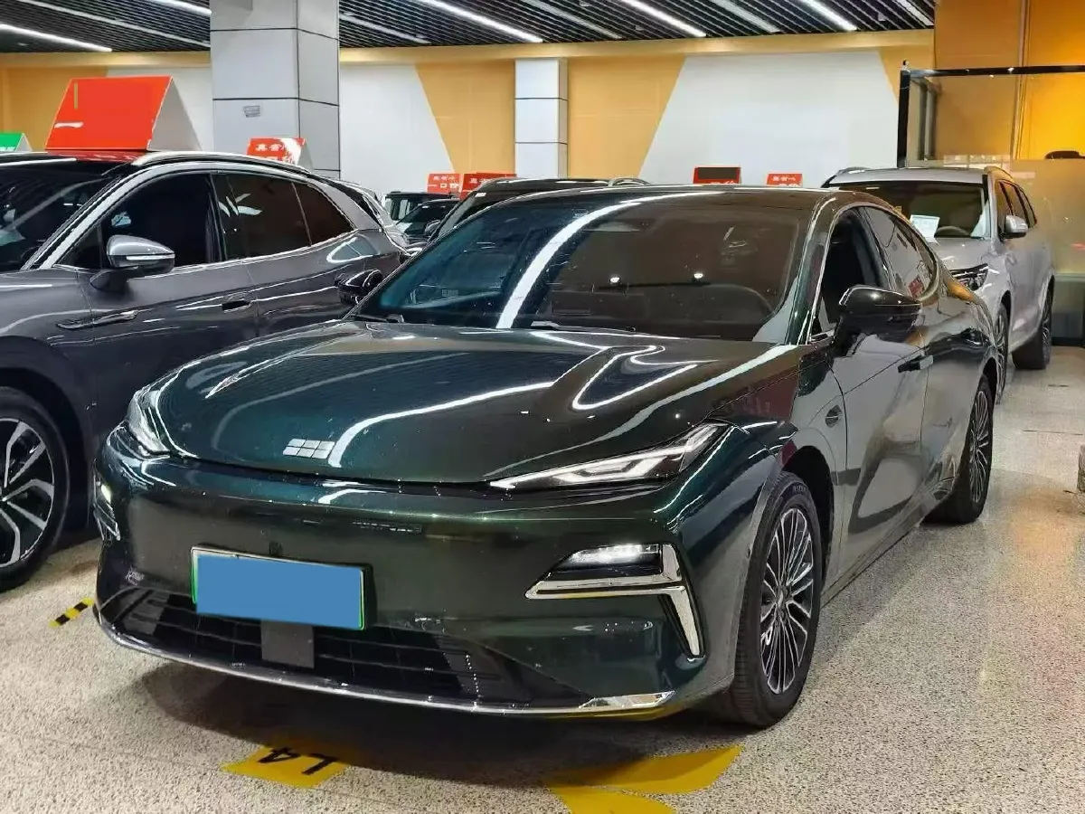 2025 Geely Galaxy Starshine 8 1.5L 112HP L4 1DHT PHEV,autocango,china used car exporter,china ev exporter,chinese used car exporter,chinese used ev exporter