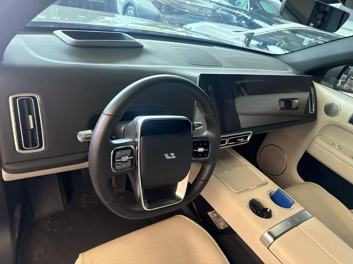 2024 Li L6 Range Extended 154HP L4 REEV 36.8KWH,autocango,china used car exporter,china ev exporter,chinese used car exporter,chinese used ev exporter