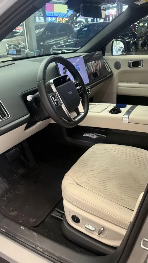 2024 Li L6 Range Extended 154HP L4 REEV 36.8KWH,autocango,china used car exporter,china ev exporter,chinese used car exporter,chinese used ev exporter