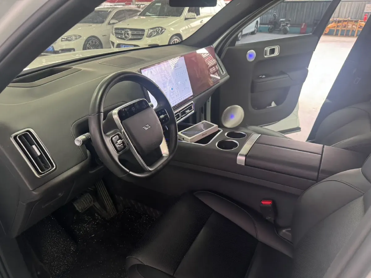 2023 Li L7 Range Extended 154HP REEV 40.9KWH,autocango,china used car exporter,china ev exporter,chinese used car exporter,chinese used ev exporter