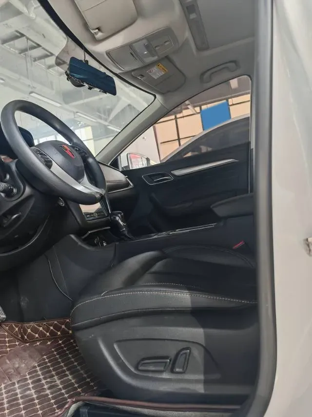 2020 Roewe i6 1.6L 125HP L4 CVT,autocango,china used car exporter,china ev exporter,chinese used car exporter,chinese used ev exporter