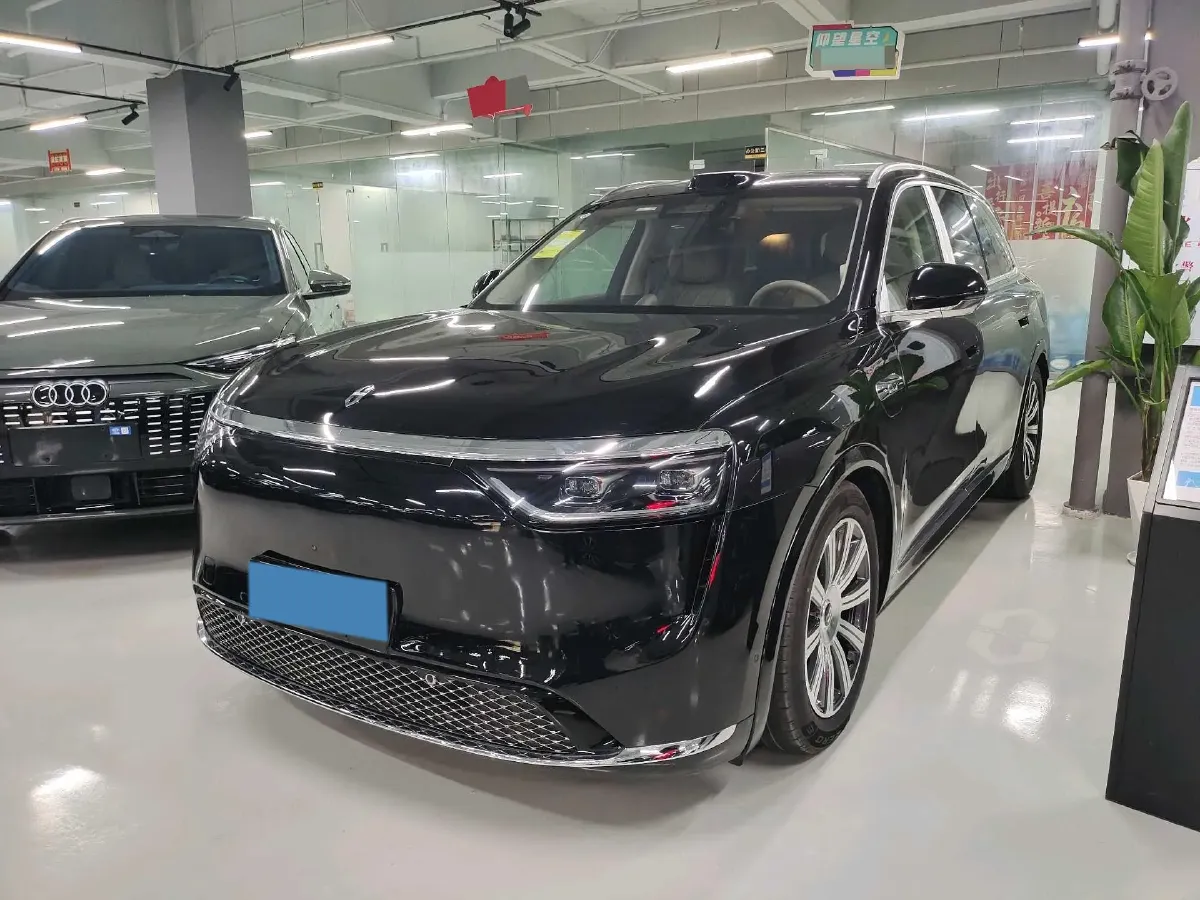 2025 AITO AITO M8 REEV 160HP REEV 53.4KWH,autocango,china used car exporter,china ev exporter,chinese used car exporter,chinese used ev exporter