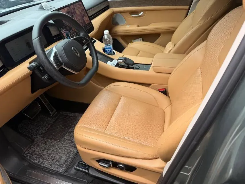 2022 JMC YuHu 7 2.0T 141HP L4 8AT,autocango,china used car exporter,china ev exporter,chinese used car exporter,chinese used ev exporter