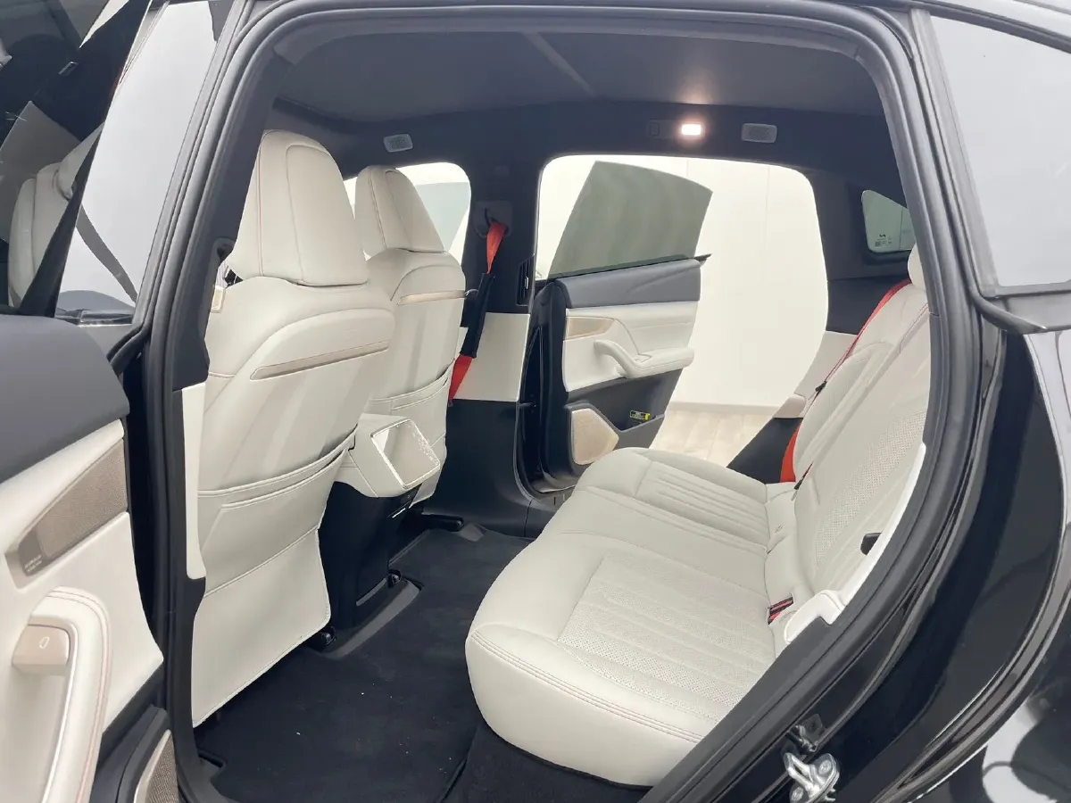 2024 ONVO L60 BEV 60KWH,autocango,china used car exporter,china ev exporter,chinese used car exporter,chinese used ev exporter