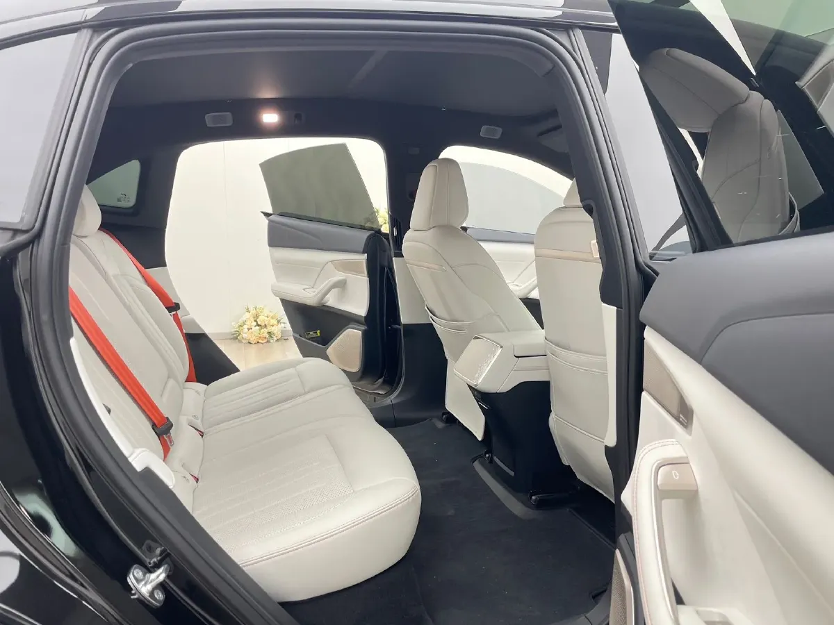 2024 ONVO L60 BEV 60KWH,autocango,china used car exporter,china ev exporter,chinese used car exporter,chinese used ev exporter