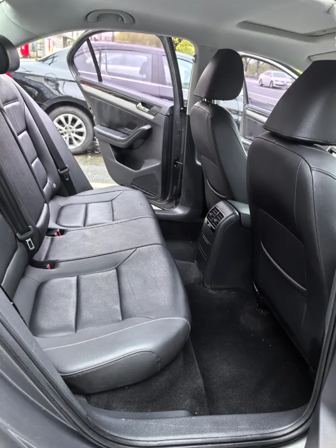 2018 Volkswagen Sagitar 1.2T 110HP L4 7DCT,autocango,china used car exporter,china ev exporter,chinese used car exporter,chinese used ev exporter